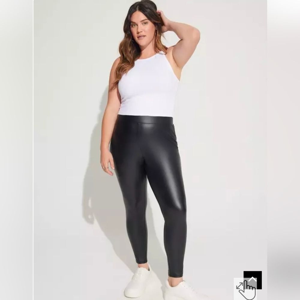 Torrid Platinum Black Faux Leather Leggings - Size 2 / 2X